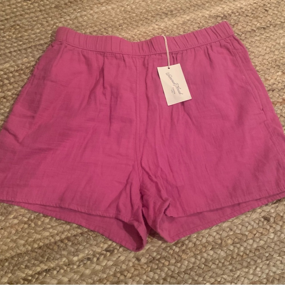 NWT Universal Thread 100% cotton shorts with 2 pockets at side. 1 Green 1 Pink